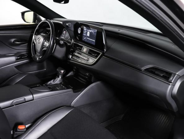 Lexus ES VII Рестайлинг с пробегом 2021 года, цена 3 408 000 рублей, 77000 км, седан, Автокод Объявления