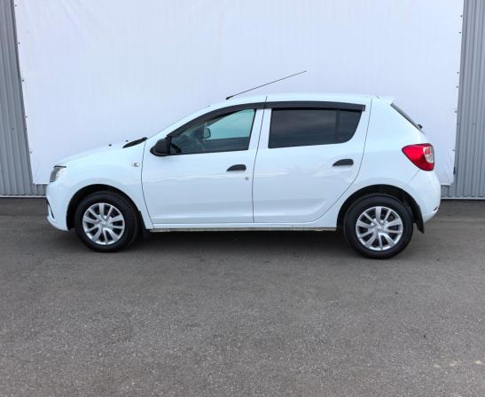 Renault Sandero II Рестайлинг с пробегом 2019 года, цена 1 120 000 рублей, 24000 км, хэтчбек, Автокод Объявления