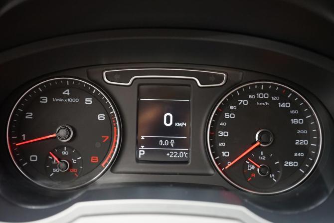 Audi Q3 I (8U) с пробегом 2013 года, цена 1 194 000 рублей, 143254 км, внедорожник, Автокод Объявления