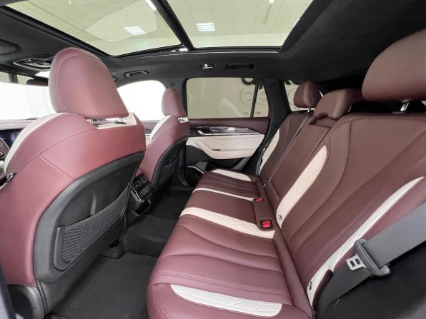 Geely Monjaro I с пробегом 2024 года, цена 3 490 000 рублей, 74047 км, внедорожник, Автокод Объявления