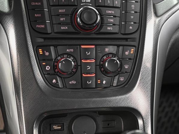 Opel Astra J с пробегом 2011 года, цена 750 000 рублей, 93634 км, хэтчбек, Автокод Объявления