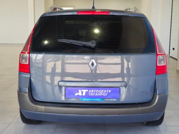 Renault Megane II Рестайлинг с пробегом 2006 года, цена 645 000 рублей, 247805 км, универсал, Автокод Объявления