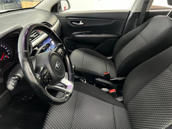 Kia Rio IV с пробегом 2018 года, цена 1 299 000 рублей, 144044 км, седан, Автокод Объявления