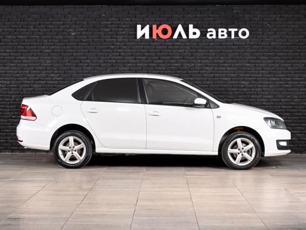 Volkswagen Polo V с пробегом 2015 года, цена 540 000 рублей, 276989 км, седан, Автокод Объявления