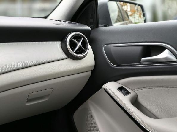Mercedes-Benz GLA I (X156) с пробегом 2015 года, цена 1 899 000 рублей, 63179 км, внедорожник, Автокод Объявления