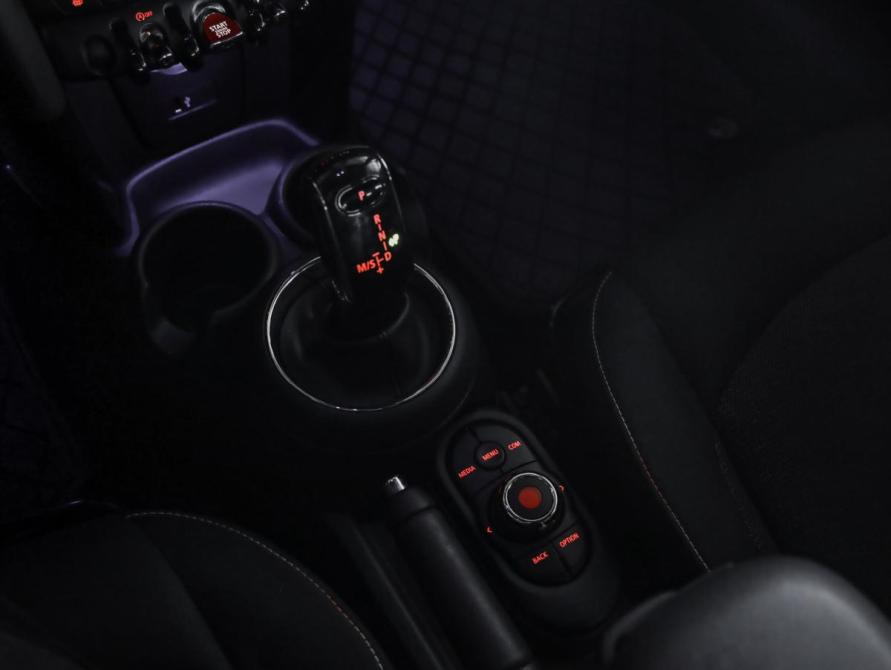 Mini Hatch III (F55/F56) Рестайлинг Санкт-Петербург  - изображение 18