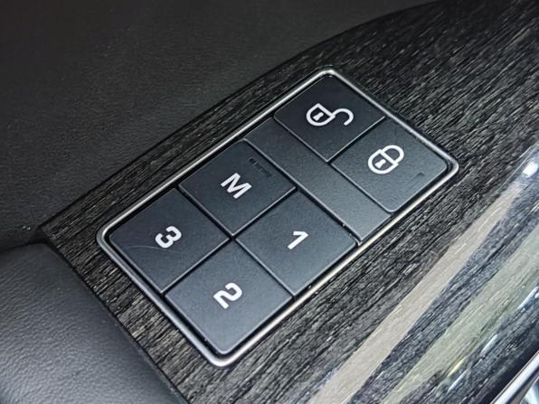 Land Rover Range Rover Sport II Рестайлинг с пробегом 2018 года, цена 5 300 000 рублей, 120000 км, внедорожник, Автокод Объявления
