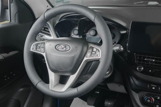 Lada (ВАЗ) Vesta I с пробегом 2019 года, цена 1 059 000 рублей, 63700 км, универсал, Автокод Объявления