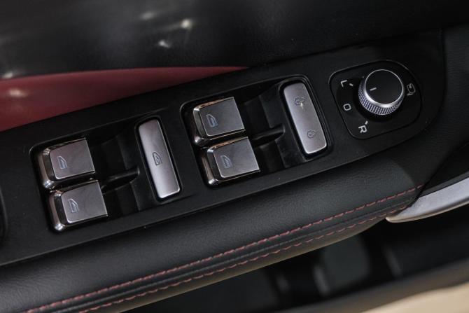Geely Coolray I с пробегом 2023 года, цена 1 829 000 рублей, 44000 км, внедорожник, Автокод Объявления