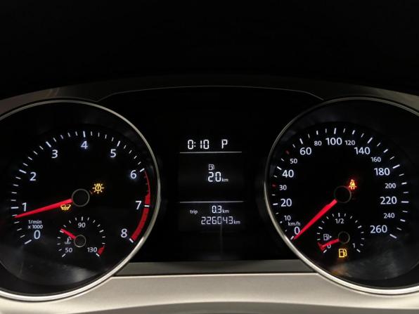 Volkswagen Jetta VI Рестайлинг с пробегом 2017 года, цена 1 020 000 рублей, 226041 км, седан, Автокод Объявления