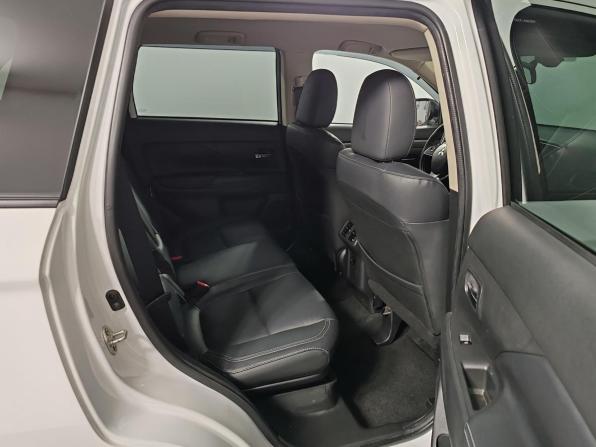 Mitsubishi Outlander III Рестайлинг 3 с пробегом 2019 года, цена 2 449 000 рублей, 81106 км, внедорожник, Автокод Объявления