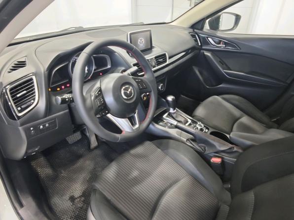 Mazda 3 III (BM) с пробегом 2014 года, цена 1 295 000 рублей, 179000 км, седан, Автокод Объявления