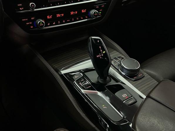 BMW 5 серии VII (G30/G31/G38) с пробегом 2018 года, цена 3 539 000 рублей, 254263 км, седан, Автокод Объявления