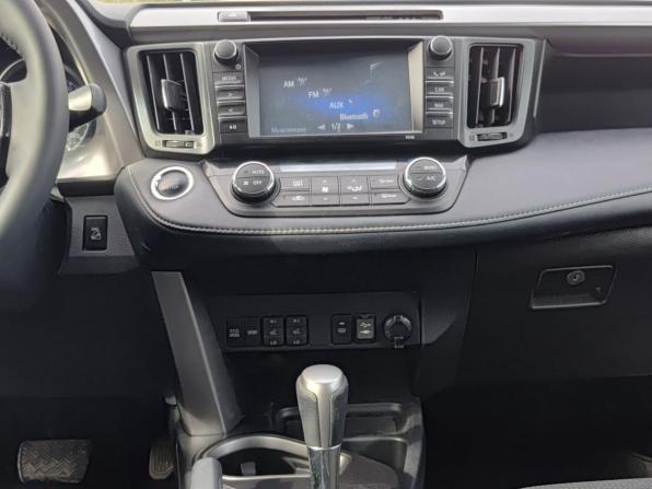 Toyota RAV4 IV (XA40) Рестайлинг с пробегом 2018 года, цена 1 590 000 рублей, 247465 км, внедорожник, Автокод Объявления