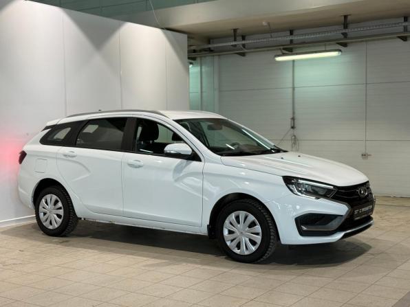 Lada (ВАЗ) Vesta I Рестайлинг (NG) с пробегом 2024 года, цена 1 490 000 рублей, 13001 км, универсал, Автокод Объявления