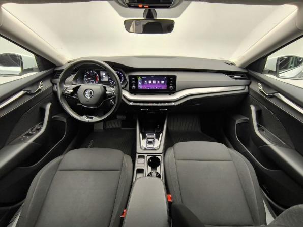 Skoda Octavia IV (A8) с пробегом 2021 года, цена 2 284 000 рублей, 51704 км, лифтбек, Автокод Объявления