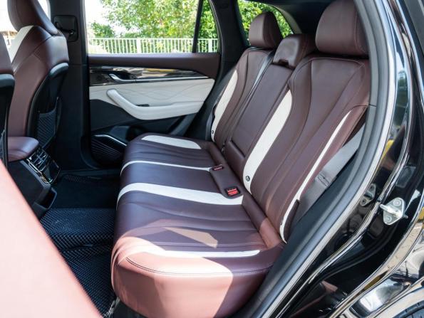 Geely Monjaro I с пробегом 2023 года, цена 3 166 800 рублей, 28558 км, внедорожник, Автокод Объявления