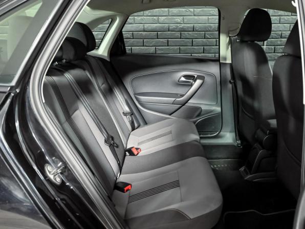 Volkswagen Polo V Рестайлинг с пробегом 2016 года, цена 1 290 000 рублей, 90671 км, седан, Автокод Объявления