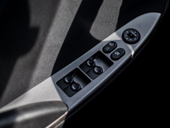 Hyundai Solaris I Рестайлинг с пробегом 2015 года, цена 665 000 рублей, 142830 км, хэтчбек, Автокод Объявления