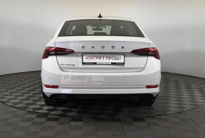 Skoda Octavia IV (A8) с пробегом 2020 года, цена 2 450 000 рублей, 73100 км, лифтбек, Автокод Объявления