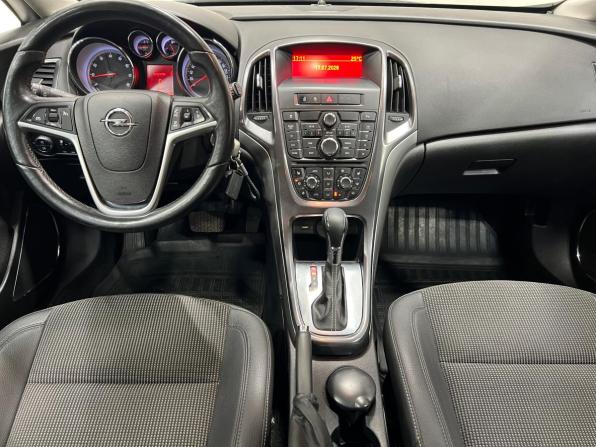Opel Astra J с пробегом 2012 года, цена 949 000 рублей, 67000 км, хэтчбек, Автокод Объявления