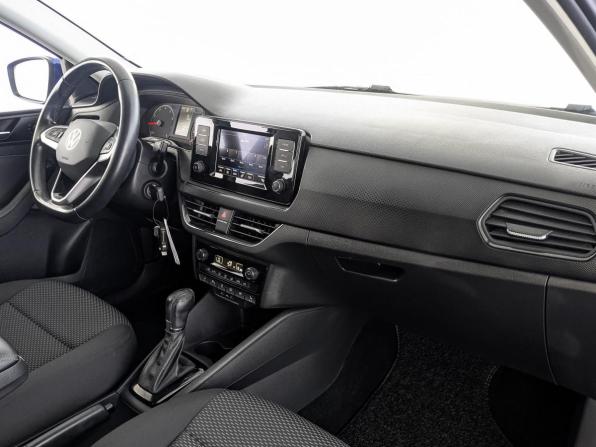 Volkswagen Polo VI с пробегом 2021 года, цена 1 575 000 рублей, 76909 км, лифтбек, Автокод Объявления