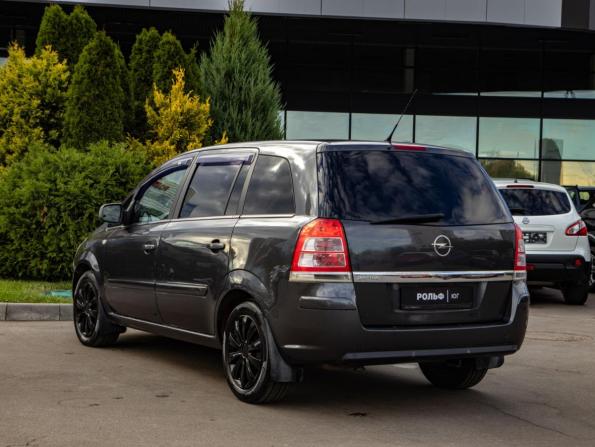 Opel Zafira B Рестайлинг с пробегом 2011 года, цена 688 000 рублей, 217701 км, компактвэн, Автокод Объявления