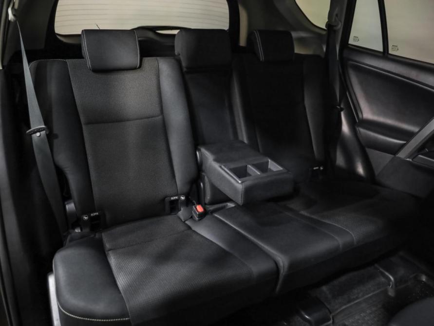 Toyota RAV4 IV (XA40) Рестайлинг Санкт-Петербург  - изображение 25