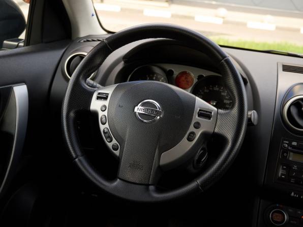 Nissan Qashqai I с пробегом 2008 года, цена 947 000 рублей, 141958 км, внедорожник, Автокод Объявления