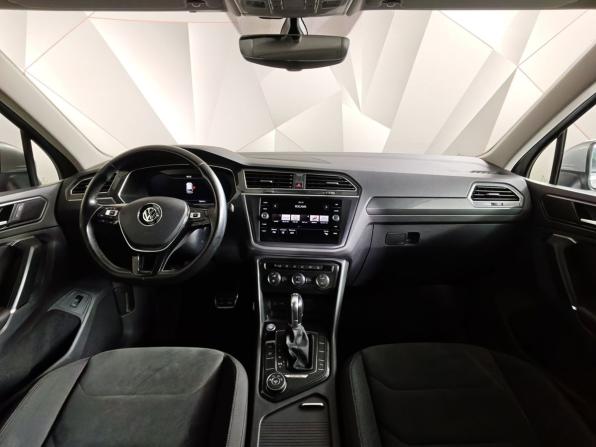Volkswagen Tiguan II с пробегом 2018 года, цена 2 555 000 рублей, 73646 км, внедорожник, Автокод Объявления