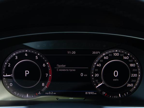 Volkswagen Tiguan II с пробегом 2018 года, цена 3 170 000 рублей, 87889 км, внедорожник, Автокод Объявления