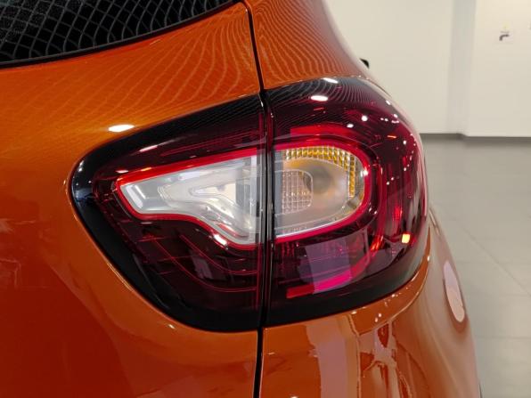 Renault Kaptur I с пробегом 2017 года, цена 1 530 000 рублей, 134283 км, внедорожник, Автокод Объявления