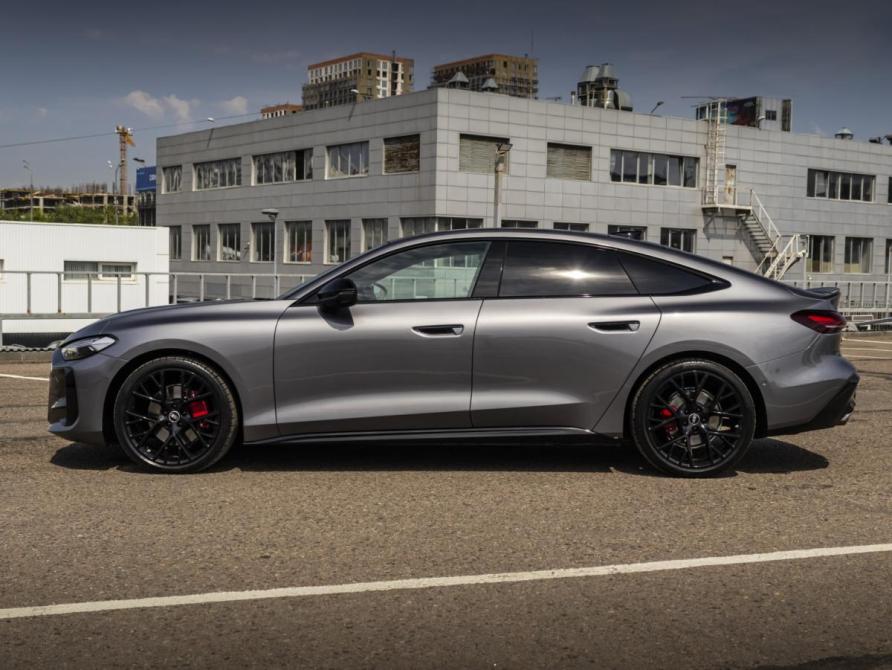 Audi A5 III (B10) Москва  - изображение 9
