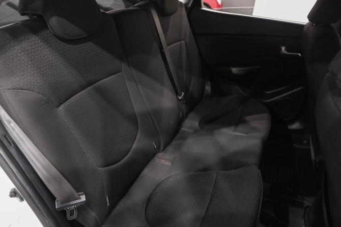 Kia Rio III с пробегом 2012 года, цена 839 000 рублей, 154000 км, хэтчбек, Автокод Объявления