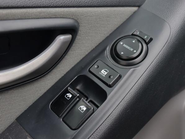 Hyundai H-1 II с пробегом 2011 года, цена 1 600 000 рублей, 293000 км, минивэн, Автокод Объявления