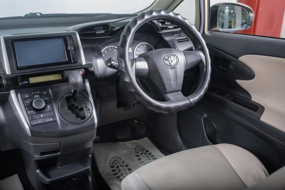 Toyota Wish II Рестайлинг Томск  - изображение 10