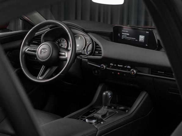 Mazda 3 IV (BP) с пробегом 2020 года, цена 2 429 000 рублей, 28380 км, седан, Автокод Объявления