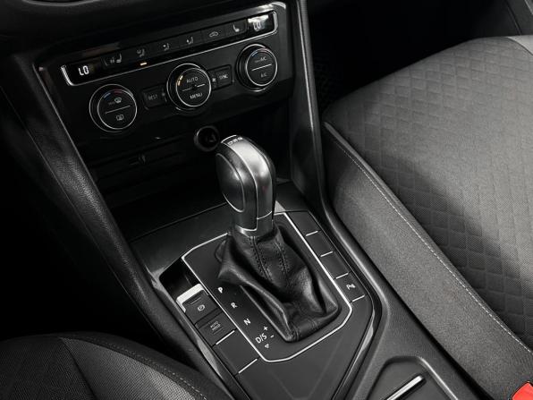 Volkswagen Tiguan II с пробегом 2017 года, цена 1 799 200 рублей, 119949 км, внедорожник, Автокод Объявления