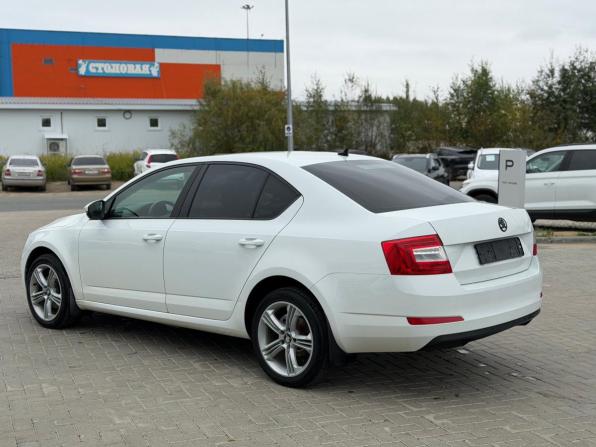 Skoda Octavia III (A7) с пробегом 2016 года, цена 1 350 000 рублей, 195603 км, лифтбек, Автокод Объявления