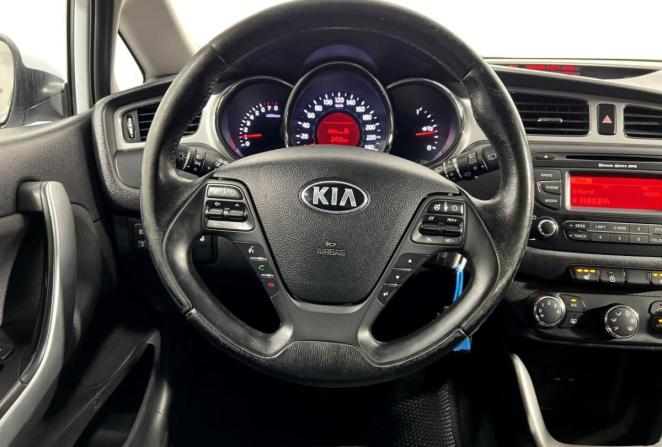 Kia Ceed II с пробегом 2014 года, цена 990 000 рублей, 205442 км, универсал, Автокод Объявления