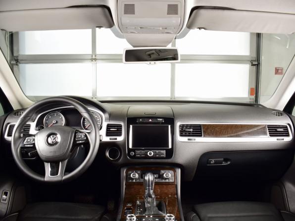 Volkswagen Touareg II с пробегом 2014 года, цена 2 099 999 рублей, 237773 км, внедорожник, Автокод Объявления