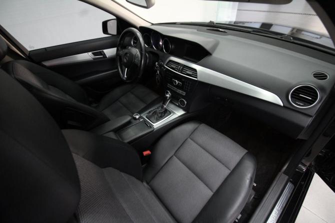 Mercedes-Benz C-Класс III (W204) Рестайлинг с пробегом 2012 года, цена 1 600 000 рублей, 226653 км, седан, Автокод Объявления