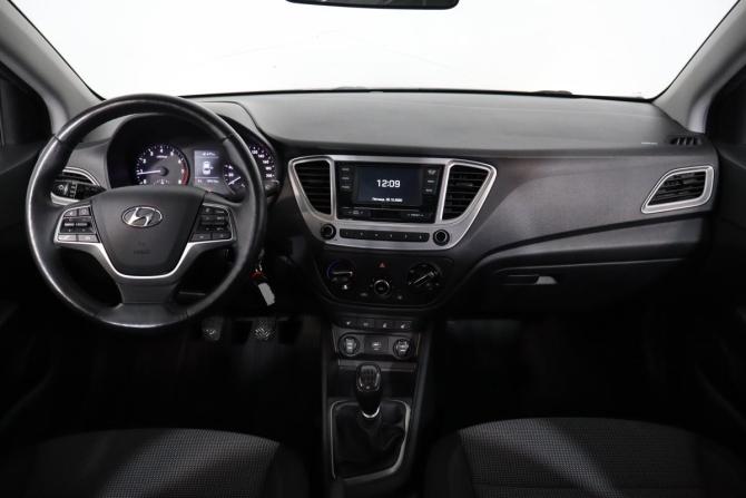 Hyundai Solaris II с пробегом 2019 года, цена 1 249 000 рублей, 99000 км, седан, Автокод Объявления