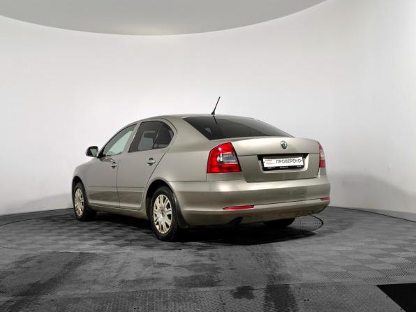 Skoda Octavia II (A5) Рестайлинг с пробегом 2011 года, цена 489 000 рублей, 329818 км, лифтбек, Автокод Объявления