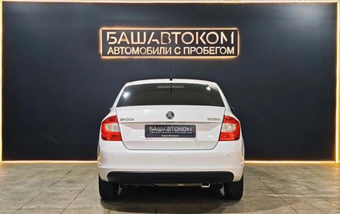 Skoda Rapid I с пробегом 2014 года, цена 1 059 000 рублей, 104000 км, седан, Автокод Объявления