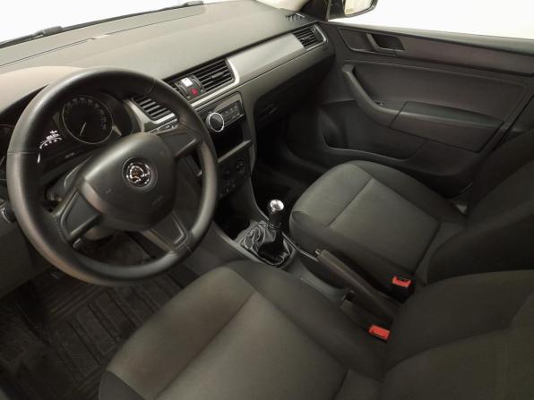 Skoda Rapid I с пробегом 2015 года, цена 779 000 рублей, 180622 км, лифтбек, Автокод Объявления