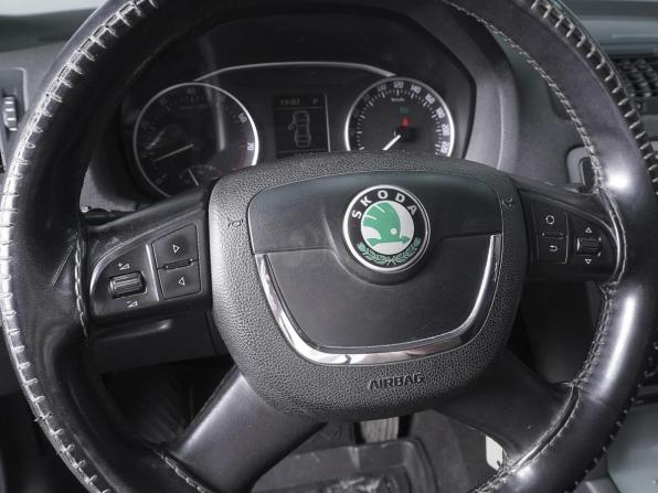 Skoda Octavia II (A5) Рестайлинг с пробегом 2010 года, цена 920 000 рублей, 194981 км, лифтбек, Автокод Объявления