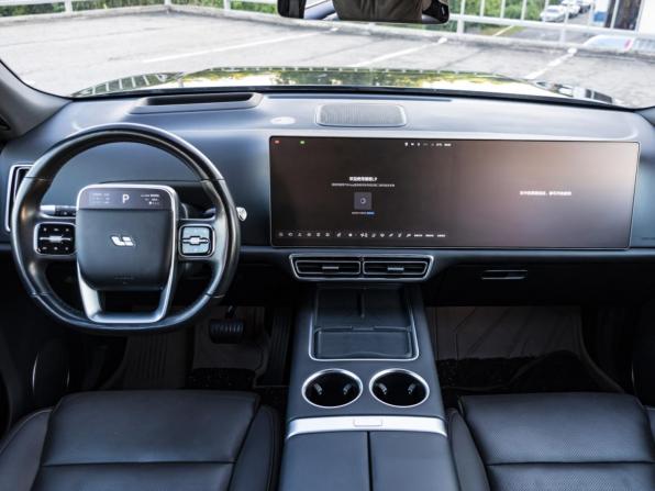 Li Auto (Lixiang) L9 I Рестайлинг с пробегом 2024 года, цена 5 748 000 рублей, 59675 км, внедорожник, Автокод Объявления