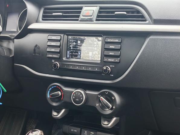 Kia Rio IV с пробегом 2018 года, цена 1 089 000 рублей, 143000 км, седан, Автокод Объявления