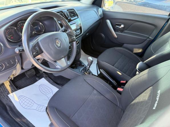 Renault Sandero II с пробегом 2015 года, цена 890 000 рублей, 42389 км, хэтчбек, Автокод Объявления